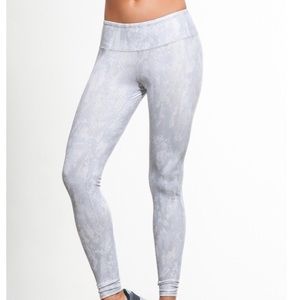 White Snakeskin Alo Leggings